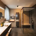 Mohr Life 4*