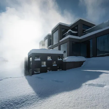 Mohr Life فندق ليرموس