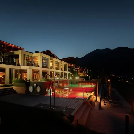Mohr Life Hotel 4*