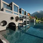 Hotel Mohr Life 4*