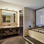 Mohr Life Hotel 4*