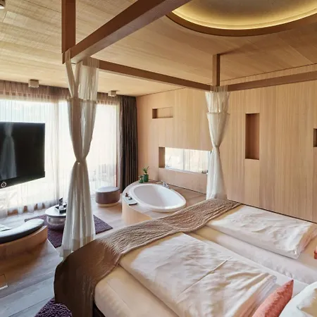 Mohr Life 4* Lermoos