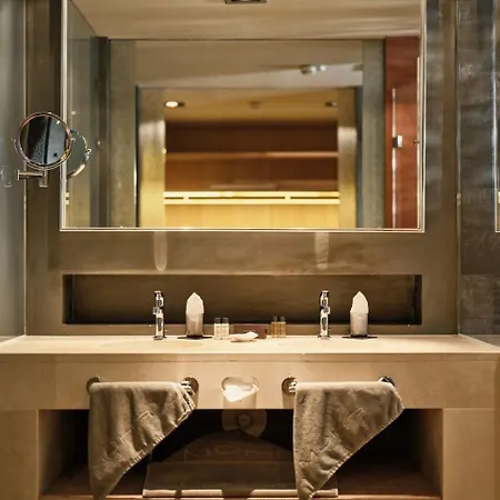 Mohr Life 호텔 4*